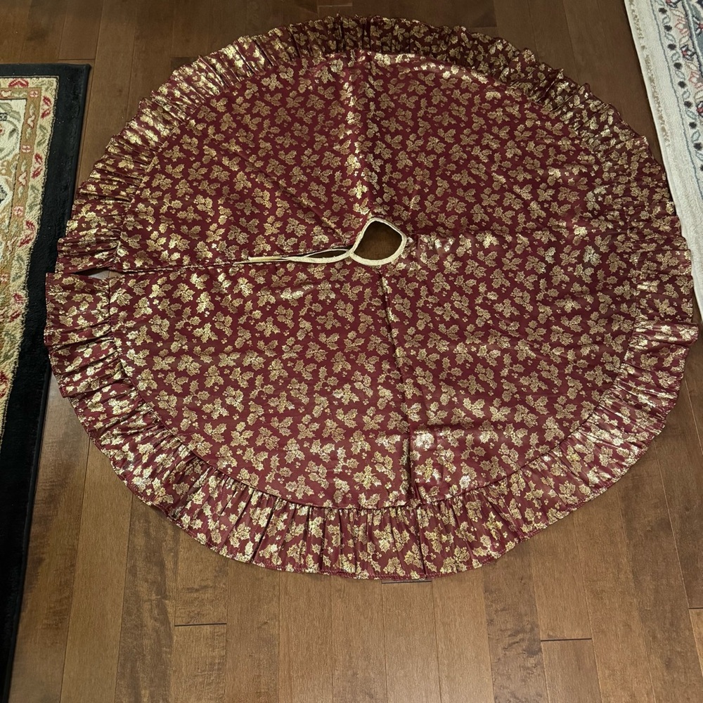 Burgundy And Metallic Gold Christmas Tree Skirt